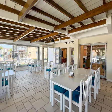 מלון Akpinar Marin Çeşme